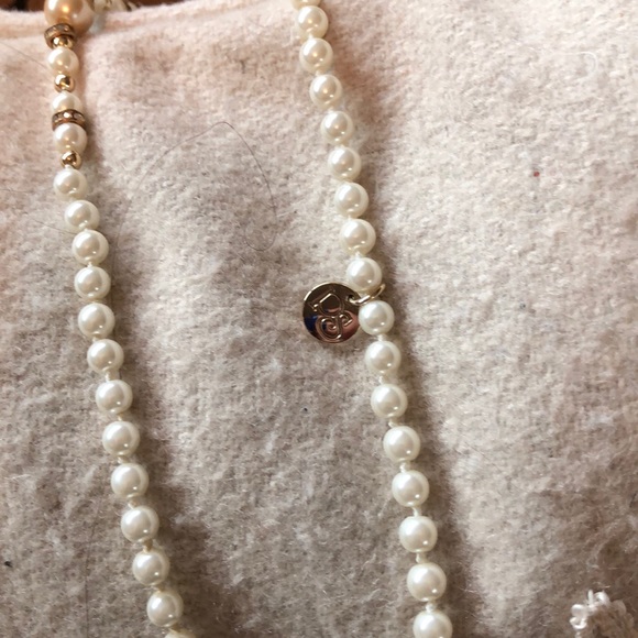 Necklace - Picture 4 of 4